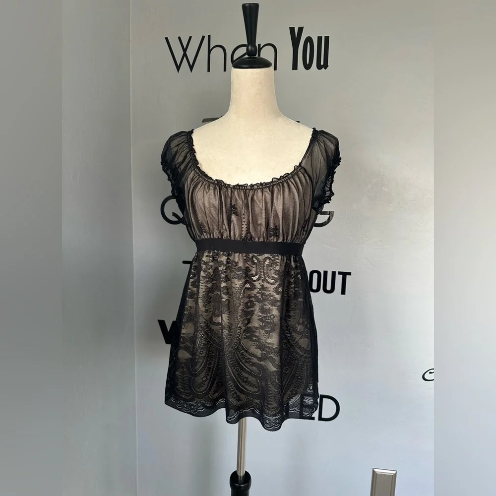 Max Edition Tan Top with Black Lace Size L - Picture 1 of 9